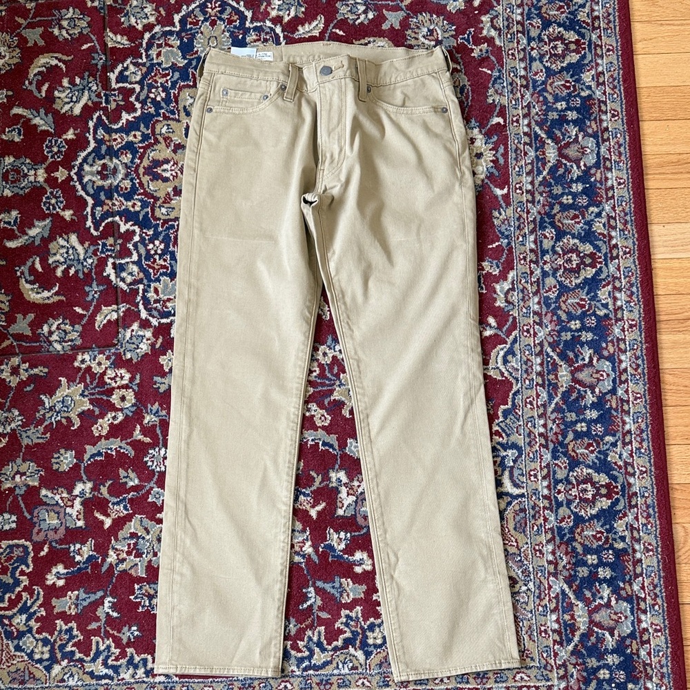 Levi's Men's Tan Chino Pants